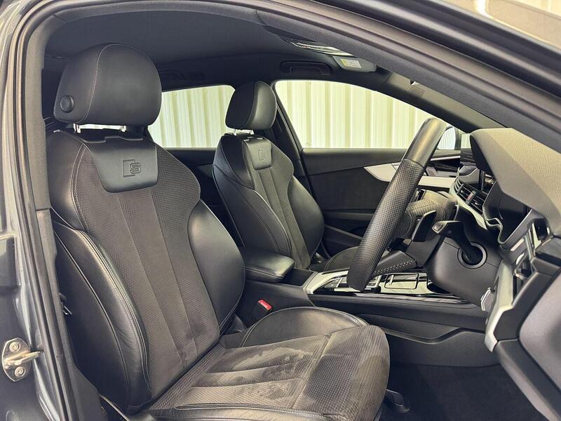 Audi A4 Avant A4 Avant 2.0 TDI 30 S line S Tronic Euro 6 (s/s) 5dr - U119113
