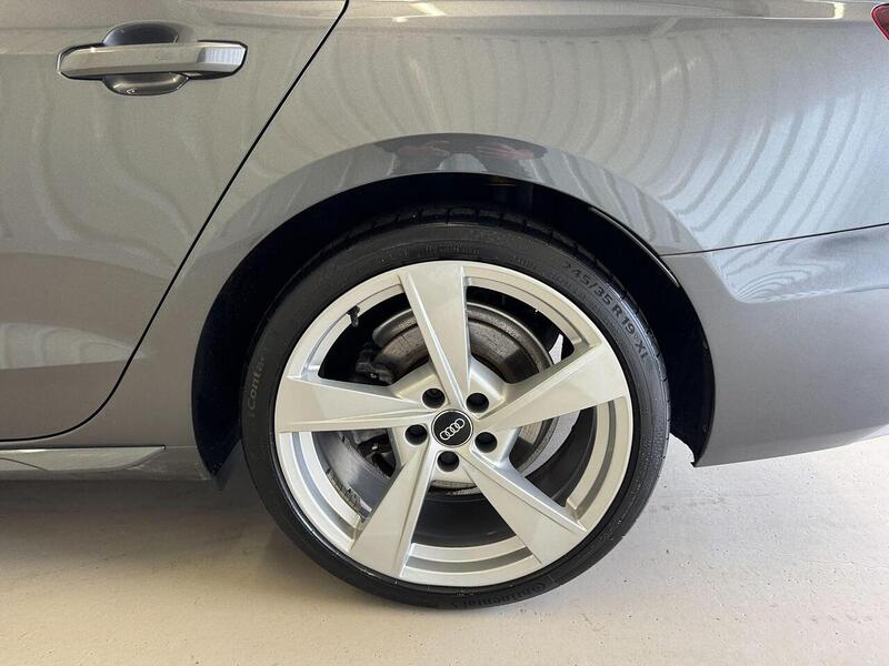 Audi A4 Avant A4 Avant 2.0 TDI 30 S line S Tronic Euro 6 (s/s) 5dr - U119113