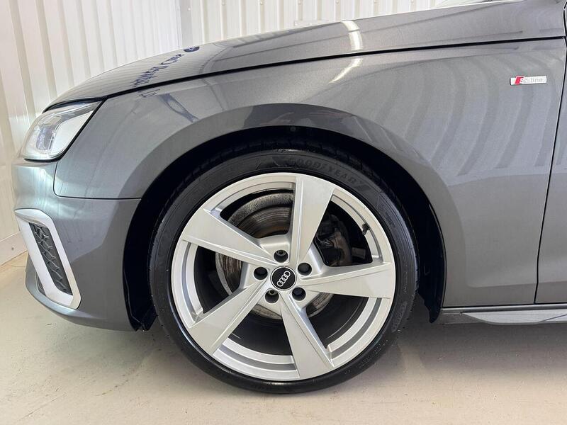 Audi A4 Avant A4 Avant 2.0 TDI 30 S line S Tronic Euro 6 (s/s) 5dr - U119113
