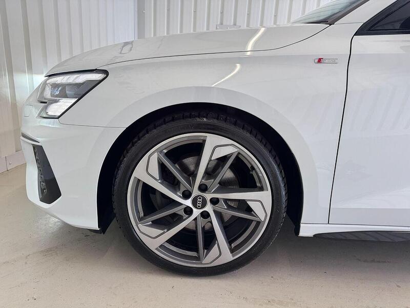 Audi A3 A3 1.5 TFSI 35 Edition 1 Sportback S Tronic Euro 6 (s/s) 5dr - U119118