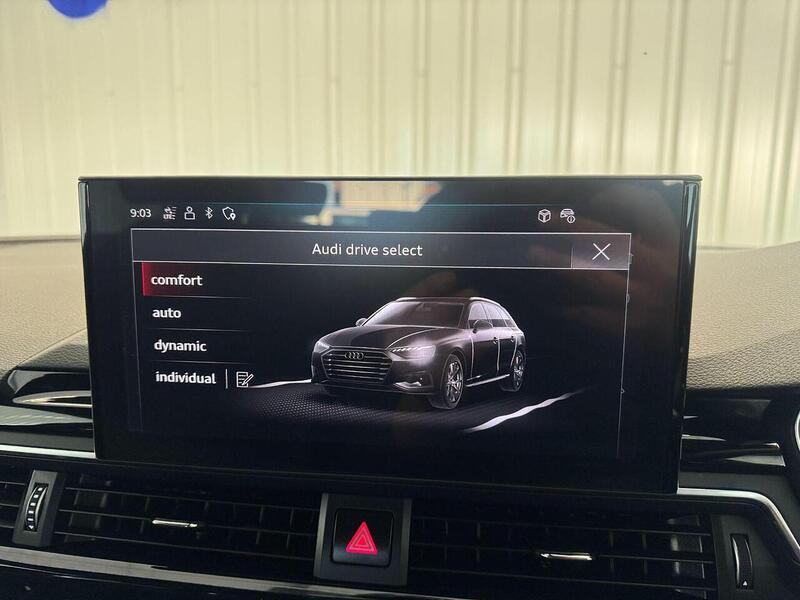 Audi A4 Avant A4 Avant 2.0 TFSI 35 Black Edition S Tronic Euro 6 (s/s) 5dr - U119122