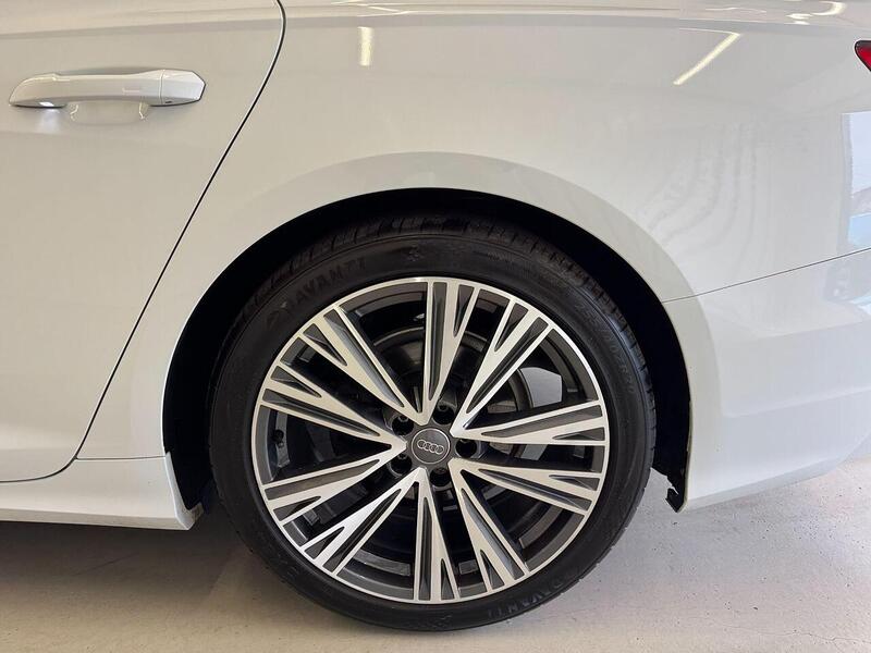Audi A6 Avant A6 Avant 2.0 TDI 40 S line S Tronic Euro 6 (s/s) 5dr - U119128
