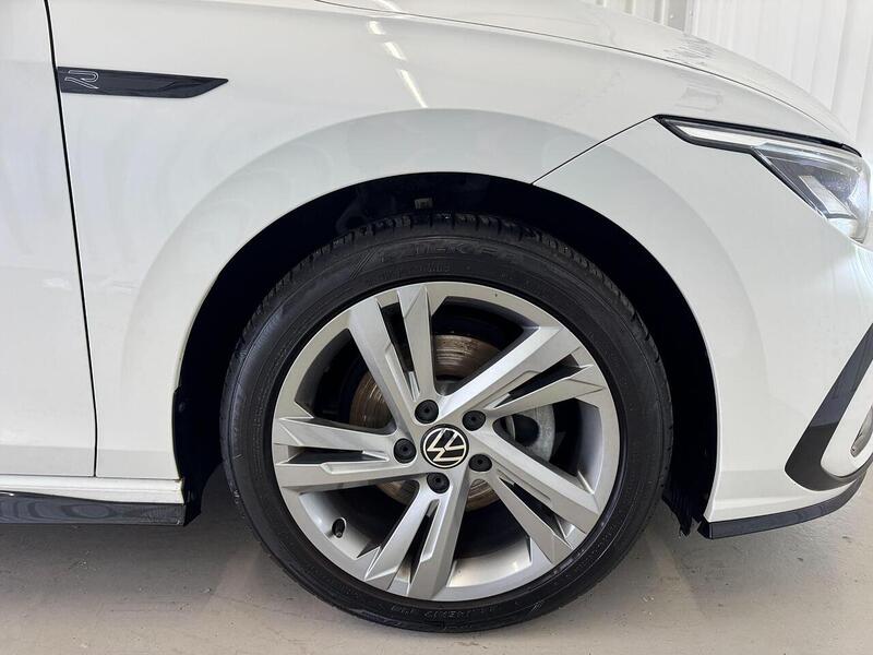 Volkswagen Golf Golf 1.5 TSI R-Line Euro 6 (s/s) 5dr - U119133