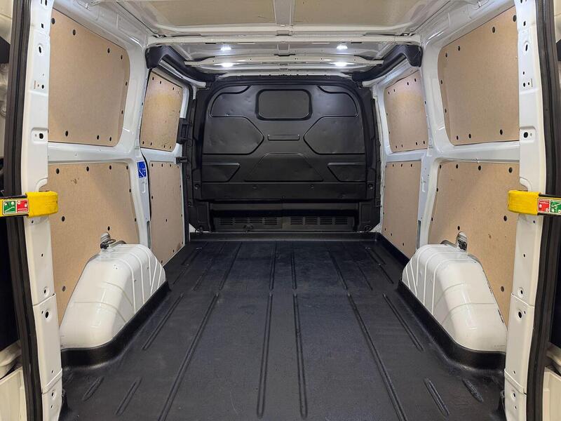 Ford Transit Custom Transit Custom 2.0 280 EcoBlue Limited L1 H1 Euro 6 (s/s) 5dr - U119144