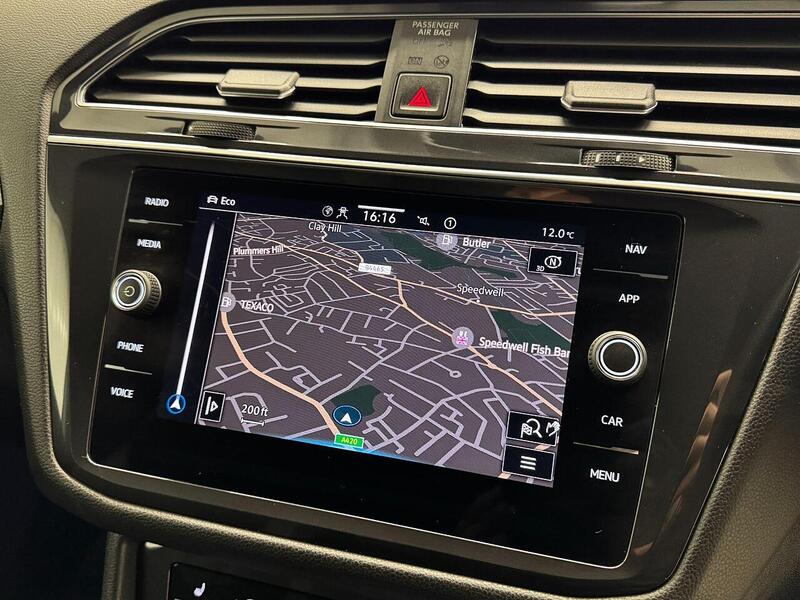 Volkswagen Tiguan Allspace Tiguan Allspace 1.5 TSI R-Line DSG Euro 6 (s/s) 5dr - U119156