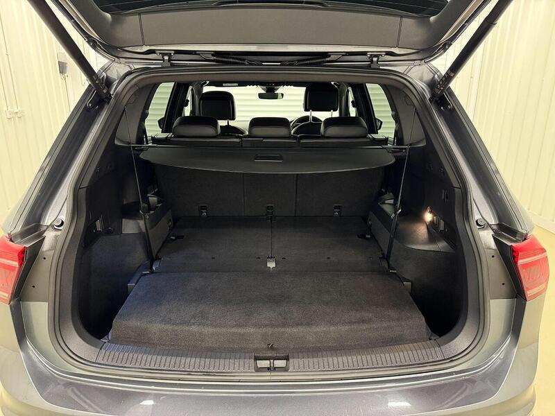 Volkswagen Tiguan Allspace Tiguan Allspace 1.5 TSI R-Line DSG Euro 6 (s/s) 5dr - U119156