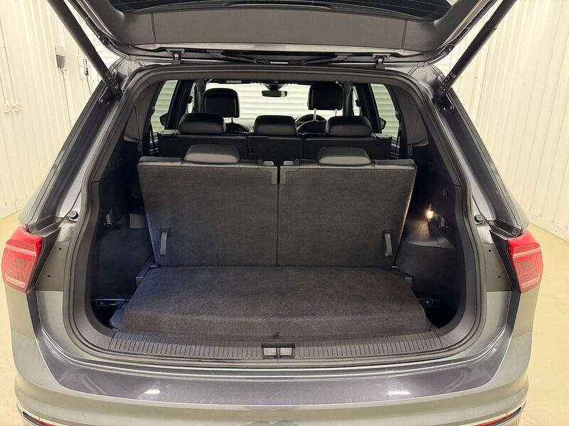 Volkswagen Tiguan Allspace Tiguan Allspace 1.5 TSI R-Line DSG Euro 6 (s/s) 5dr - U119156