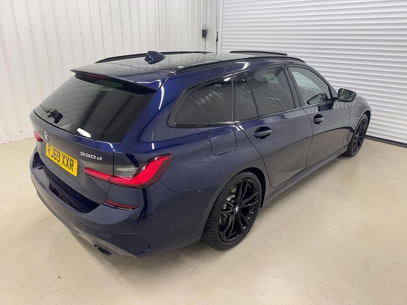 BMW 3 Series 3 Series 3.0 330d M Sport Plus Edition Touring Auto xDrive Euro 6 (s/s) 5dr - U119166