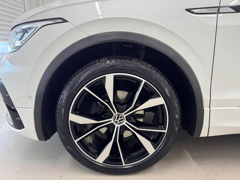 Volkswagen Tiguan Tiguan 1.5 TSI R-Line SUV 5dr Petrol DSG Euro 6 (s/s) (150 ps) - U119169