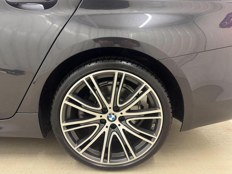 BMW 5 Series 5 Series 2.0 520d M Sport Touring Auto Euro 6 (s/s) 5dr - U119172