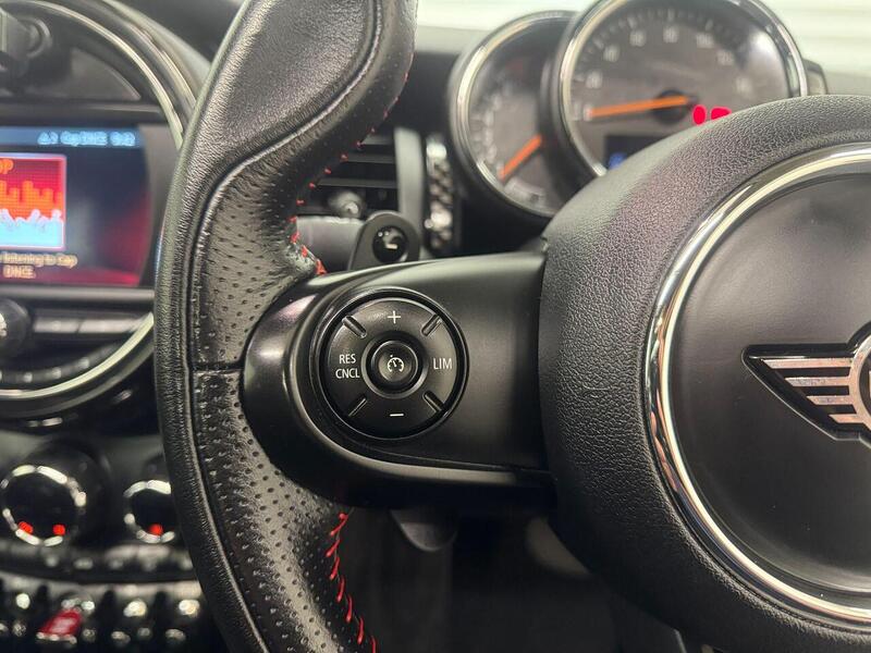 MINI Hatch Hatch 2.0 Cooper S Steptronic Euro 6 (s/s) 5dr - U119175
