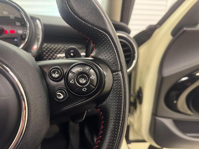 MINI Hatch Hatch 2.0 Cooper S Steptronic Euro 6 (s/s) 5dr - U119175