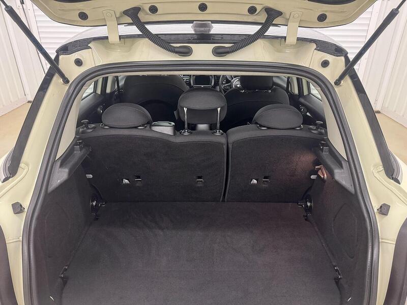 MINI Hatch Hatch 2.0 Cooper S Steptronic Euro 6 (s/s) 5dr - U119175