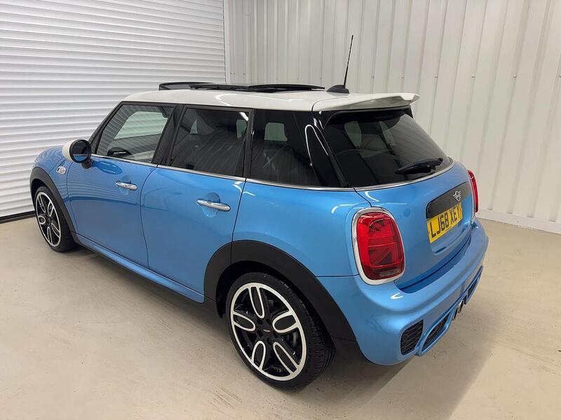 MINI Hatch Hatch 2.0 Cooper S Steptronic Euro 6 (s/s) 5dr - U119181