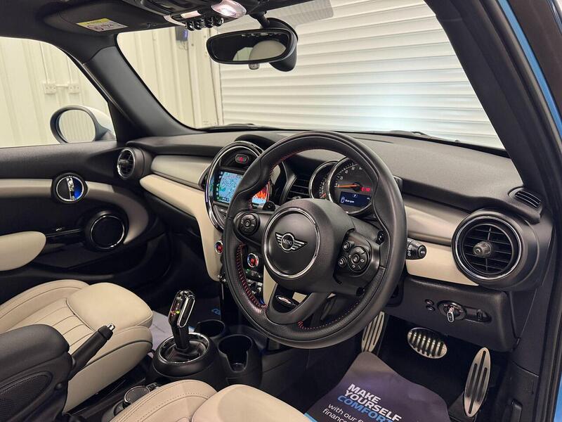 MINI Hatch Hatch 2.0 Cooper S Steptronic Euro 6 (s/s) 5dr - U119181
