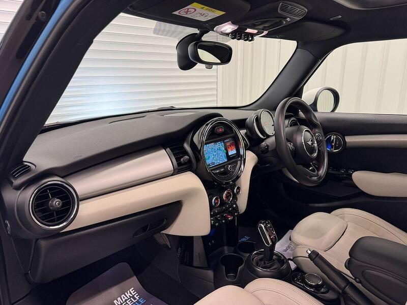 MINI Hatch Hatch 2.0 Cooper S Steptronic Euro 6 (s/s) 5dr - U119181