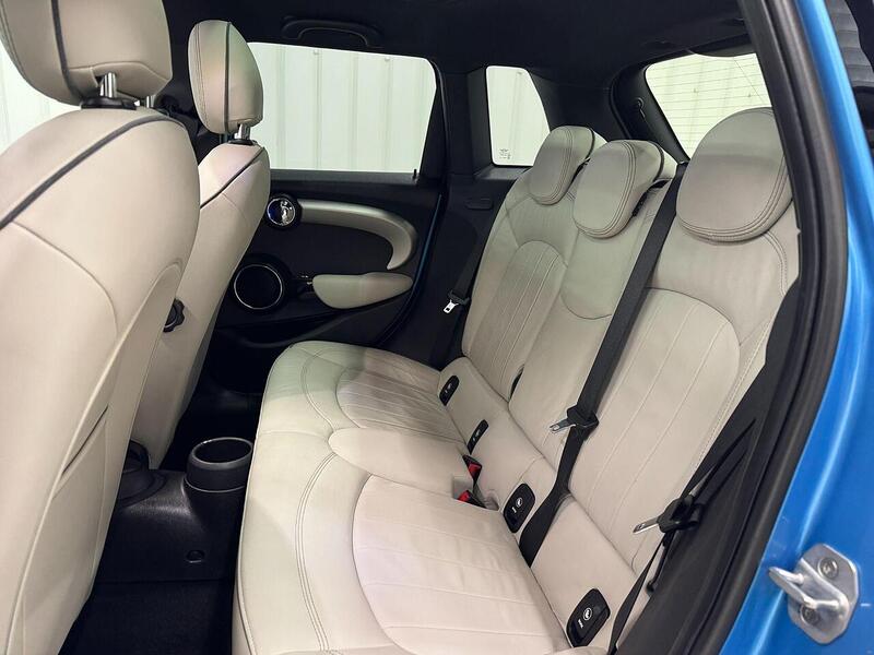 MINI Hatch Hatch 2.0 Cooper S Steptronic Euro 6 (s/s) 5dr - U119181