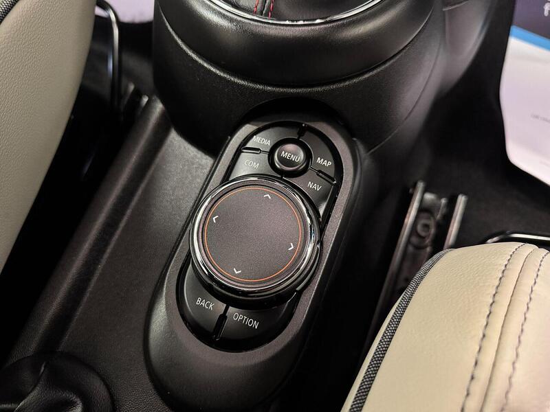 MINI Hatch Hatch 2.0 Cooper S Steptronic Euro 6 (s/s) 5dr - U119181