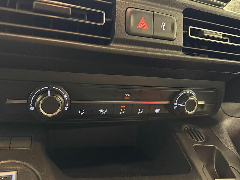 Vauxhall Combo Combo 1.5 Turbo D 2300 Pro Panel Van SWB Euro 6 (s/s) 5dr - U119183