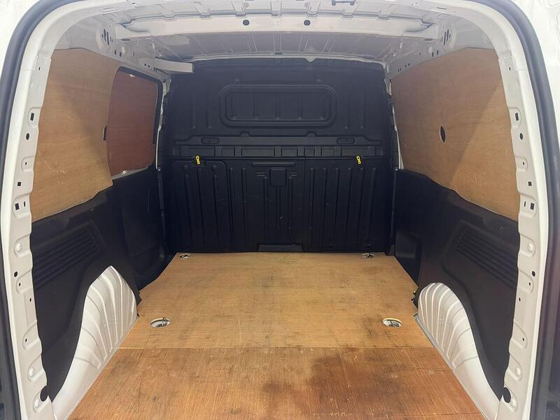 Vauxhall Combo Combo 1.5 Turbo D 2300 Pro Panel Van SWB Euro 6 (s/s) 5dr - U119183