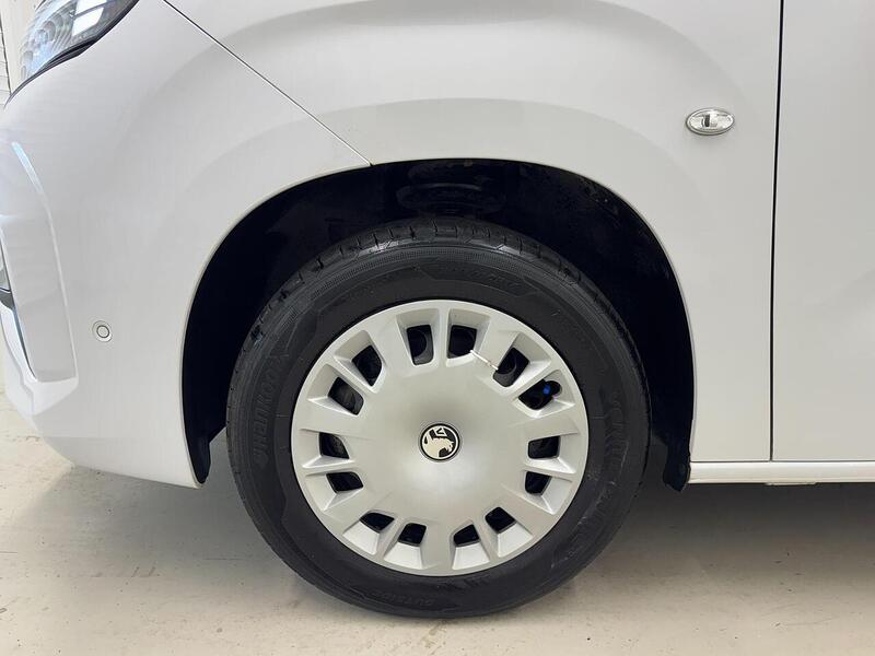 Vauxhall Combo Combo 1.5 Turbo D 2300 Pro Panel Van SWB Euro 6 (s/s) 5dr - U119183