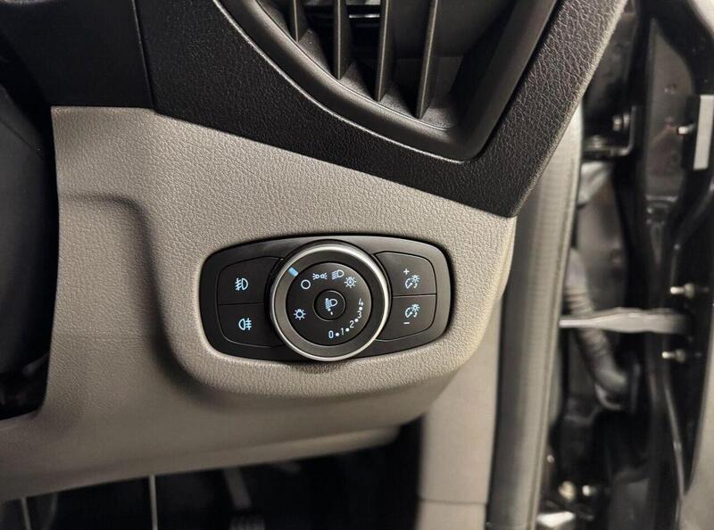 Ford Transit Connect Transit Connect 1.5 200 EcoBlue Limited L1 Euro 6 (s/s) 5dr - U119191