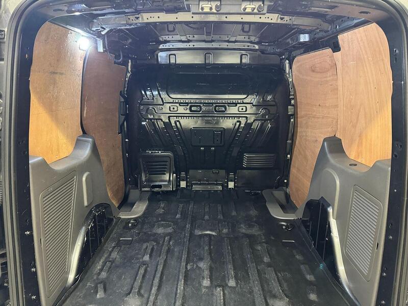 Ford Transit Connect Transit Connect 1.5 200 EcoBlue Limited L1 Euro 6 (s/s) 5dr - U119191