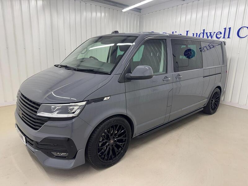 Volkswagen Transporter Transporter 2.0 BiTDI T32 Highline Kombi Double Cab 5dr Diesel DSG FWD LWB Euro 6 (s/s) (199 ps) - U119207