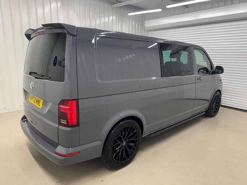 Volkswagen Transporter Transporter 2.0 BiTDI T32 Highline Kombi Double Cab 5dr Diesel DSG FWD LWB Euro 6 (s/s) (199 ps) - U119207