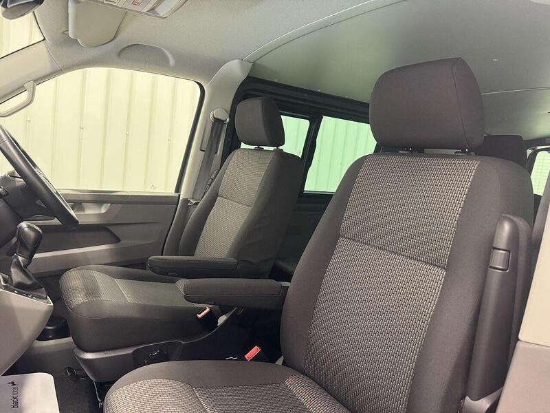 Volkswagen Transporter Transporter 2.0 BiTDI T32 Highline Kombi Double Cab 5dr Diesel DSG FWD LWB Euro 6 (s/s) (199 ps) - U119207