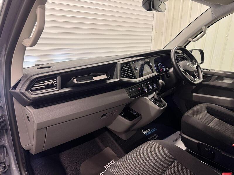 Volkswagen Transporter Transporter 2.0 BiTDI T32 Highline Kombi Double Cab 5dr Diesel DSG FWD LWB Euro 6 (s/s) (199 ps) - U119207