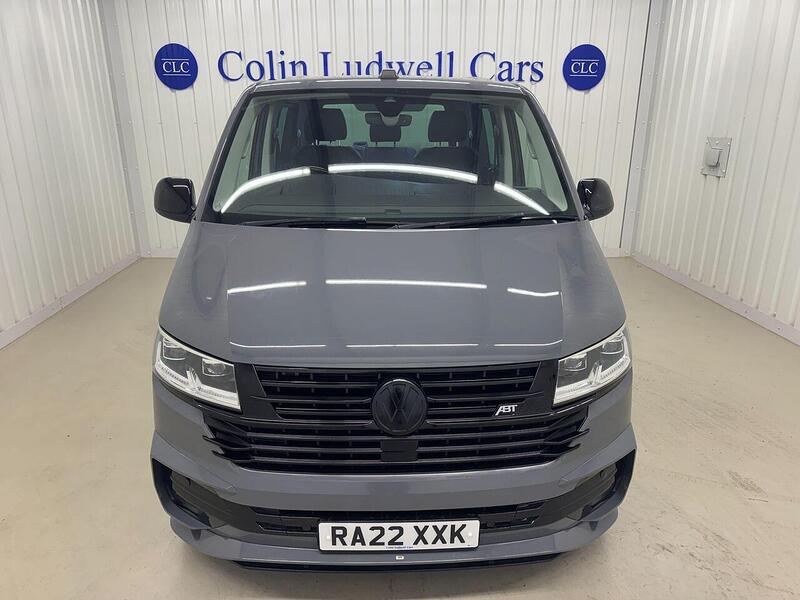 Volkswagen Transporter Transporter 2.0 BiTDI T32 Highline Kombi DSG 4Motion SWB Euro 6 (s/s) 5dr - U119212