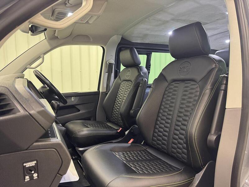 Volkswagen Transporter Transporter 2.0 BiTDI T32 Highline Kombi DSG 4Motion SWB Euro 6 (s/s) 5dr - U119212