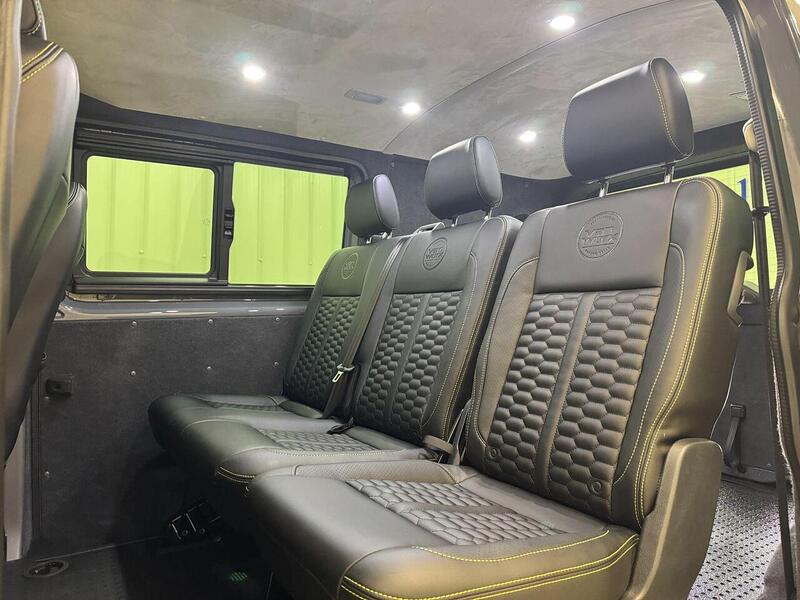 Volkswagen Transporter Transporter 2.0 BiTDI T32 Highline Kombi DSG 4Motion SWB Euro 6 (s/s) 5dr - U119212