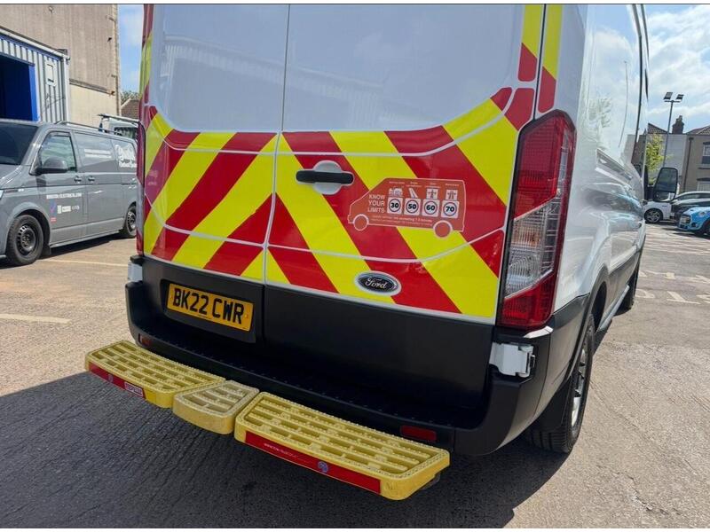Ford Transit Transit 350 EcoBlue L3H3 Welfare crew van 7 Seat - U119223