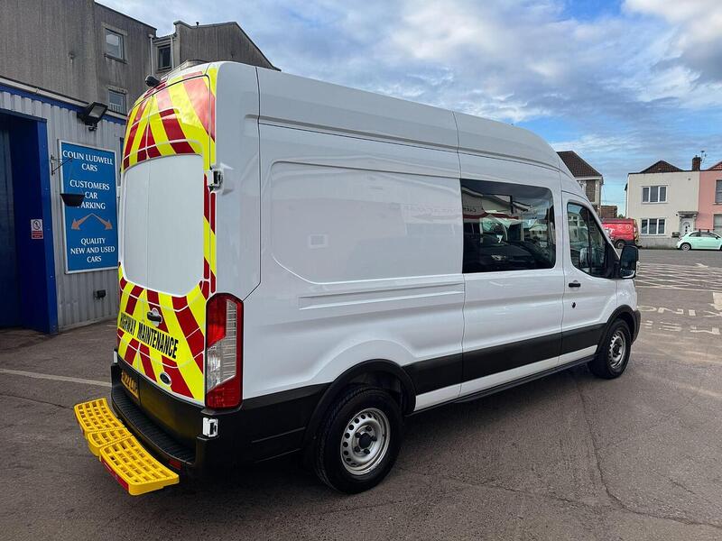 Ford Transit Transit 350 EcoBlue L3H3 Welfare crew van 7 Seat - U119226