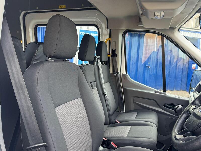 Ford Transit Transit 350 EcoBlue L3H3 Welfare crew van 7 Seat - U119226