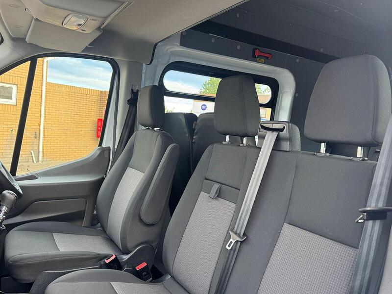 Ford Transit Transit 350 EcoBlue L3H3 Welfare crew van 7 Seat - U119226