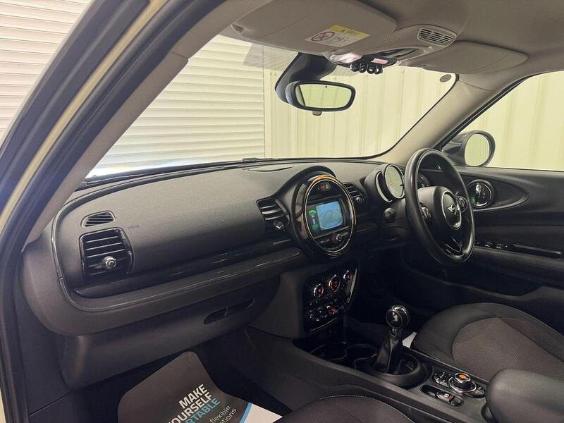 MINI Clubman Clubman 1.5 Cooper Classic Euro 6 (s/s) 6dr - U119231