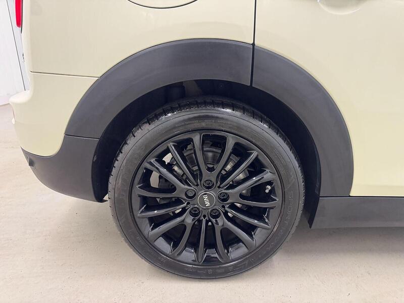 MINI Clubman Clubman 1.5 Cooper Classic Euro 6 (s/s) 6dr - U119231