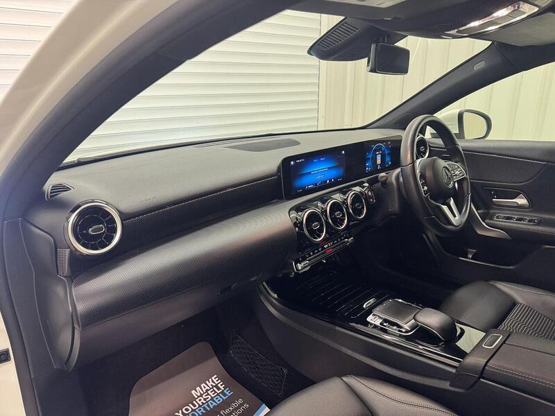 Mercedes-Benz A Class A Class 1.5 A180d Sport (Executive) Hatchback 5dr Diesel 7G-DCT Euro 6 (s/s) (116 ps) - U119241