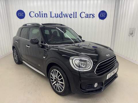 MINI Countryman Defender 90 2.2 TDCi XS Station Wagon 4WD SWB Euro 5 3dr