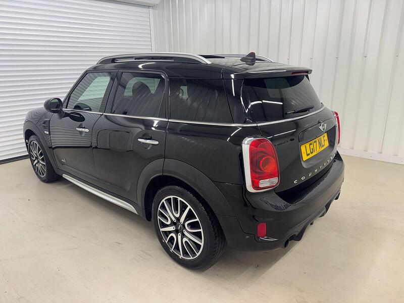 MINI Countryman Countryman 1.5 Cooper Auto 6Spd ALL4 Euro 6 (s/s) 5dr - U119243
