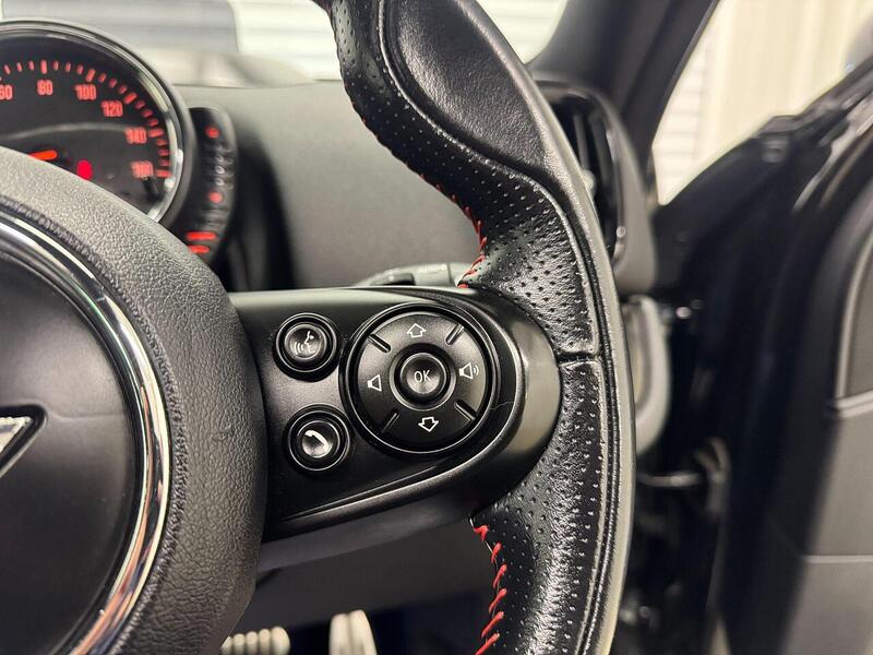 MINI Countryman Countryman 1.5 Cooper Auto 6Spd ALL4 Euro 6 (s/s) 5dr - U119243