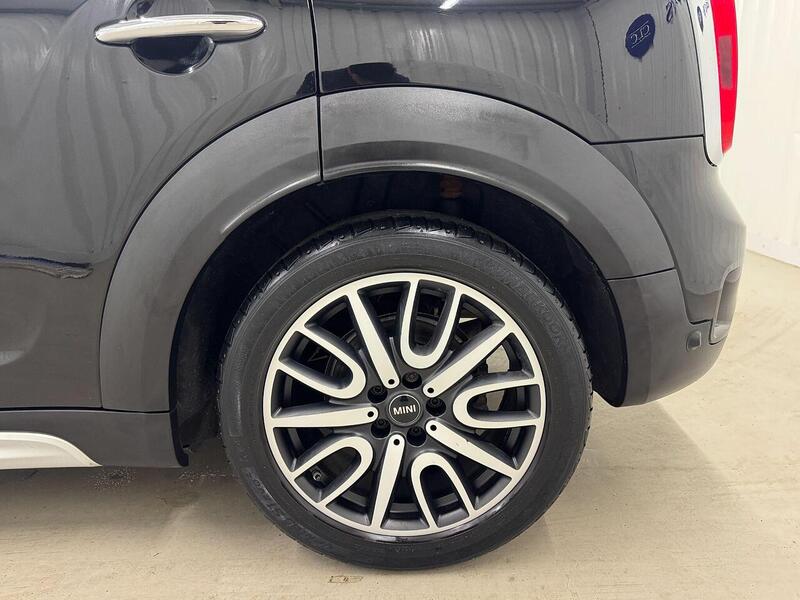 MINI Countryman Countryman 1.5 Cooper Auto 6Spd ALL4 Euro 6 (s/s) 5dr - U119243