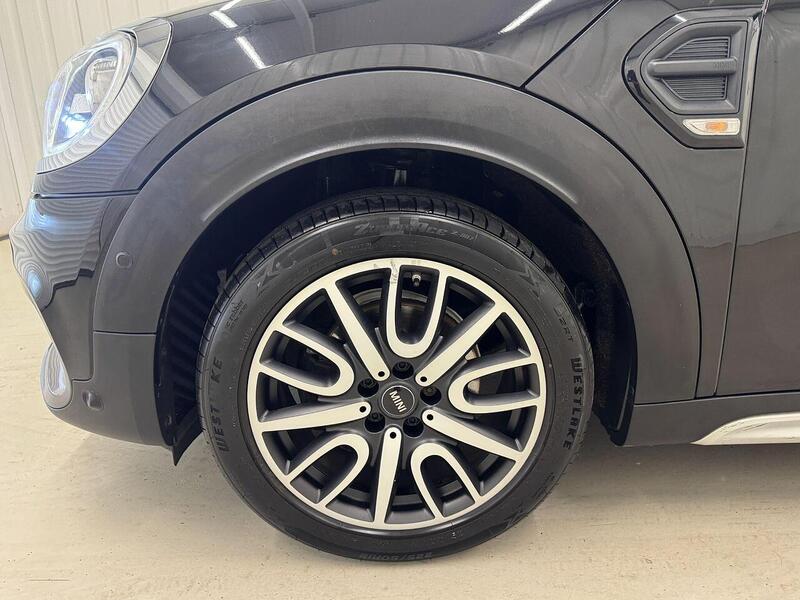 MINI Countryman Countryman 1.5 Cooper Auto 6Spd ALL4 Euro 6 (s/s) 5dr - U119243