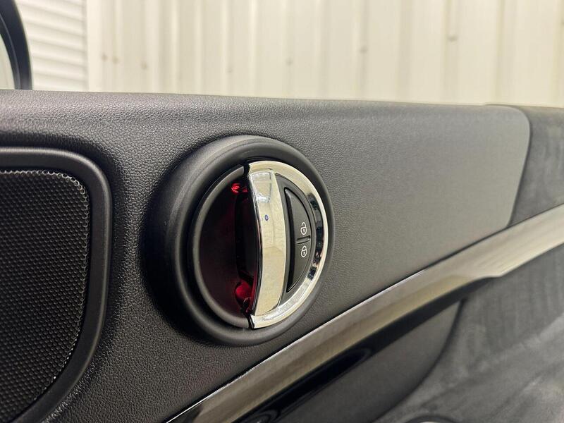 MINI Countryman Countryman 2.0 John Cooper Works Auto ALL4 Euro 6 (s/s) 5dr - U119244