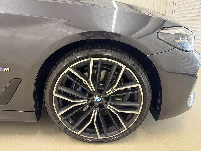 BMW 5 Series 5 Series 2.0 520i MHT M Sport Steptronic Euro 6 (s/s) 4dr - U119246