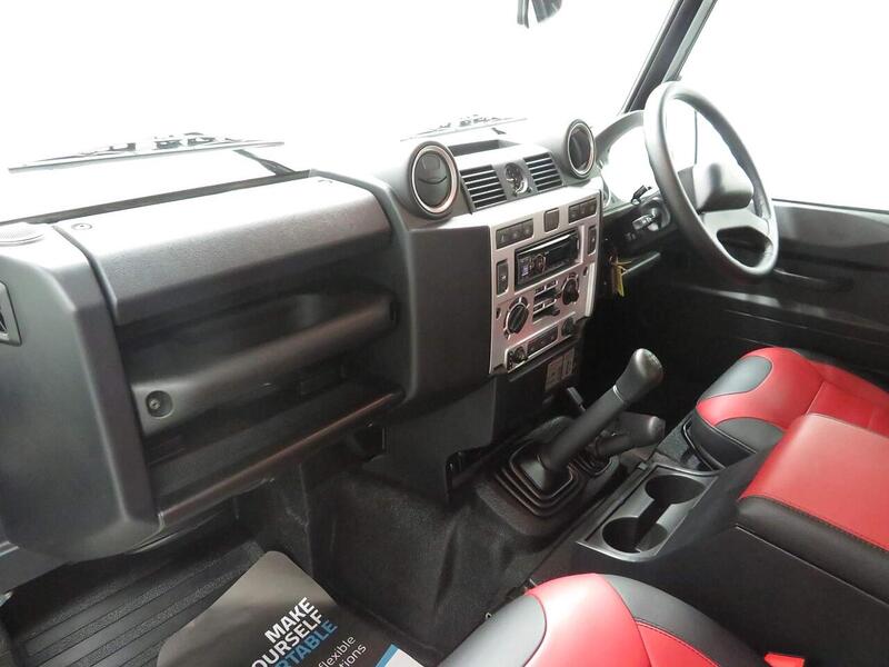 Land Rover Defender 90 2.2 TDCi XS Hard Top 4WD Euro 5 3dr - U119257