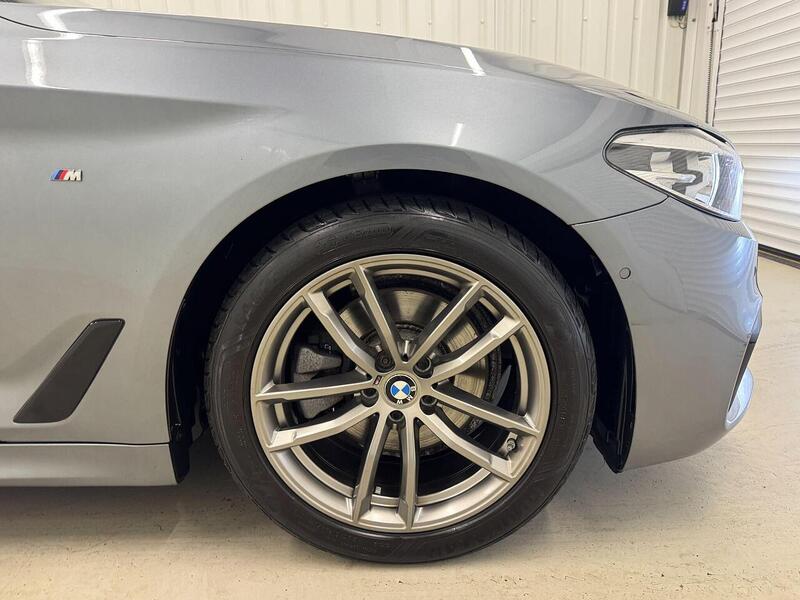 BMW 5 Series 520d M Sport Estate 2.0 Automatic Diesel - U119259